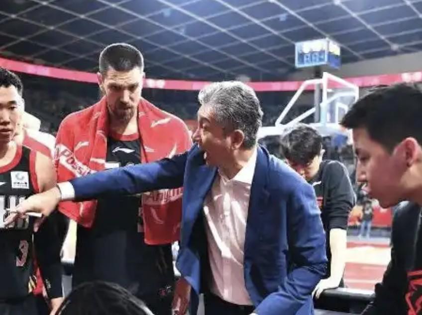 u8官网app-五连胜，郑永刚：赢下比赛靠积极防守；春节前的三连客要打好