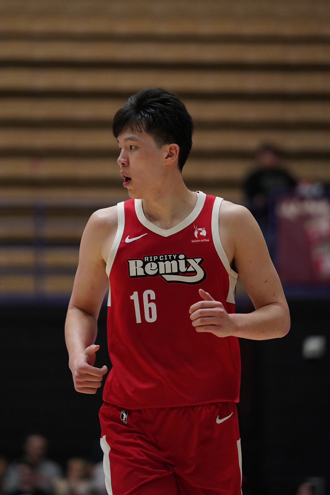 u8官网app-正负值全场最低！杨瀚森13投13分外加7板2助1断3帽 有5失误5犯规